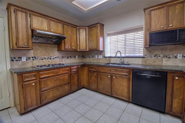 4511 Chestnut Meadow Drive, Sugar Land, TX 77479
