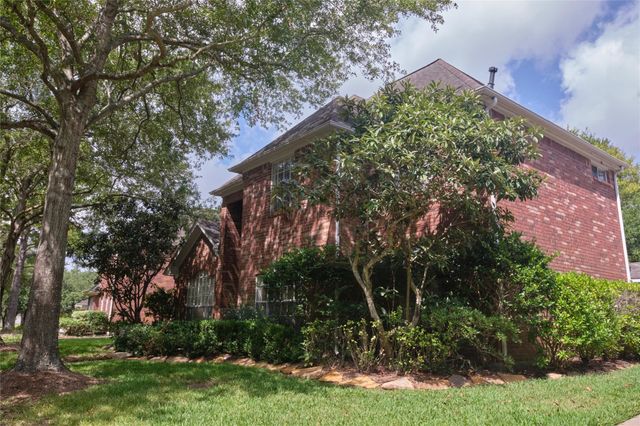 4511 Chestnut Meadow Drive, Sugar Land, TX 77479