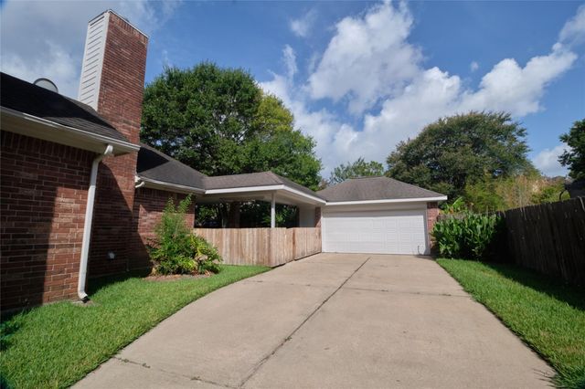 4511 Chestnut Meadow Drive, Sugar Land, TX 77479