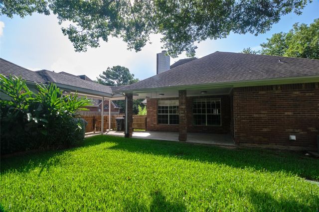 4511 Chestnut Meadow Drive, Sugar Land, TX 77479