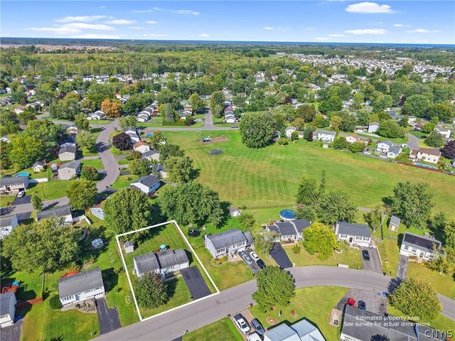 8158 Mantova Drive, Clay, NY 13041