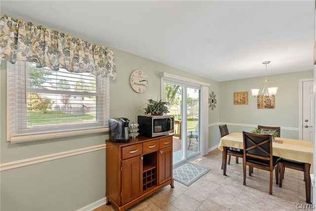 8158 Mantova Drive, Clay, NY 13041