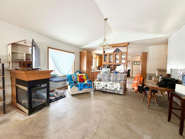 573 Taft Loop S, Cambridge, MN 55008