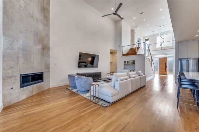 3925 Lively Lane, Dallas, TX 75220