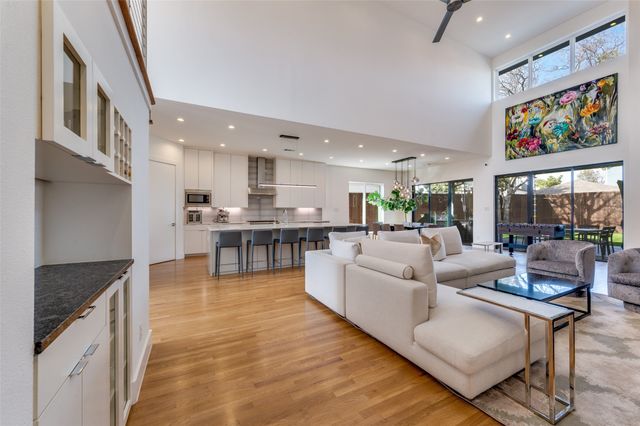 3925 Lively Lane, Dallas, TX 75220