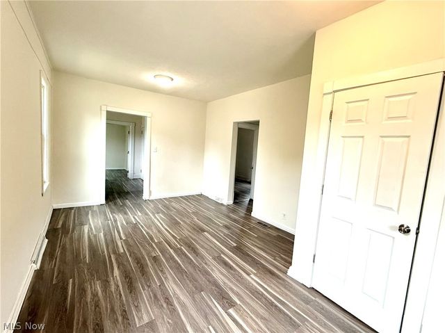 1 Hickory Avenue, Moundsville, WV 26041