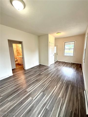 1 Hickory Avenue, Moundsville, WV 26041