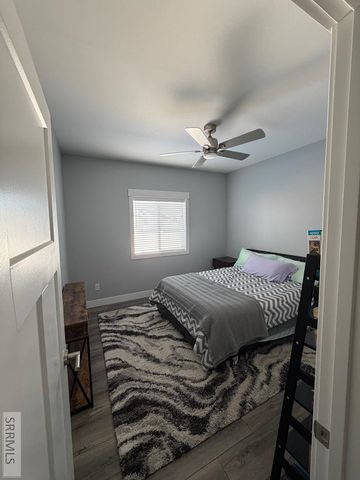 817 Harborside Loop, Blackfoot, ID 83221