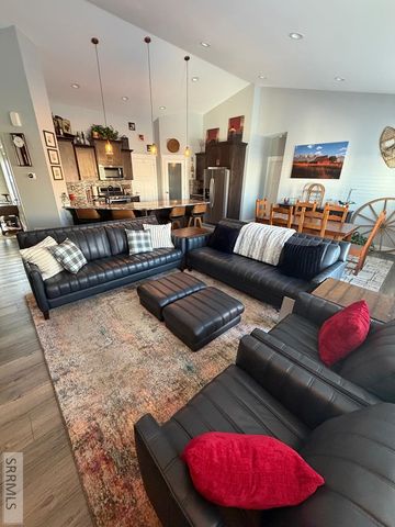 817 Harborside Loop, Blackfoot, ID 83221