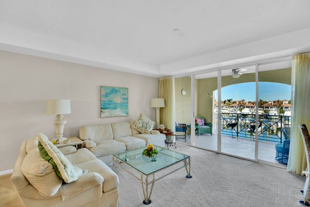 5520 E Harbor Village Drive 203, Vero Beach, FL 32967