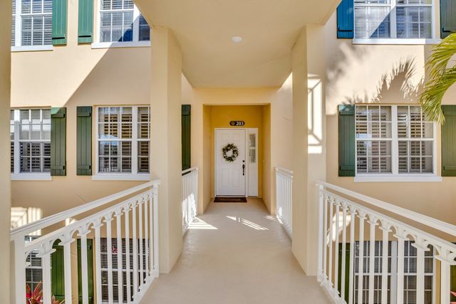 5520 E Harbor Village Drive 203, Vero Beach, FL 32967