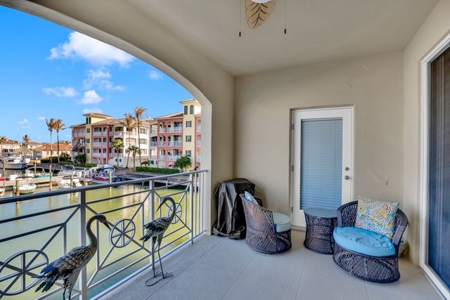 5520 E Harbor Village Drive 203, Vero Beach, FL 32967