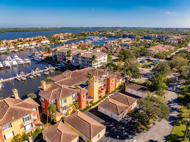 5520 E Harbor Village Drive 203, Vero Beach, FL 32967