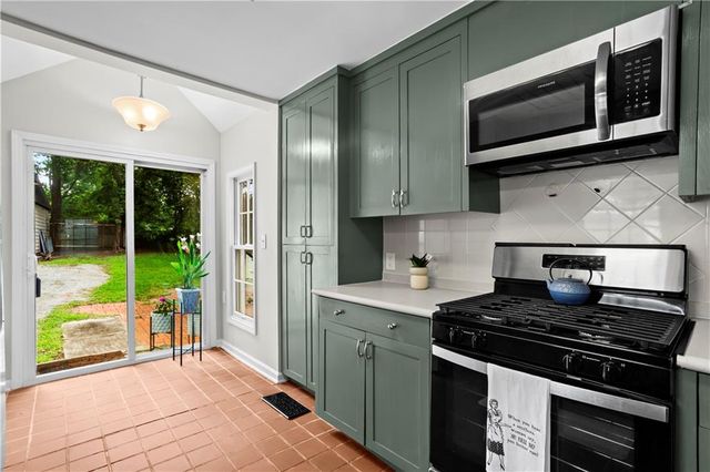 1467 Hawthorne Avenue NW, Atlanta, GA 30309