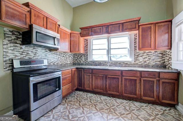 18 Cherokee Street, Rome, GA 30161