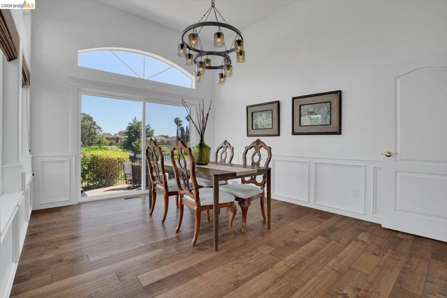 5530 Edgeview DR, Discovery Bay, CA 94505