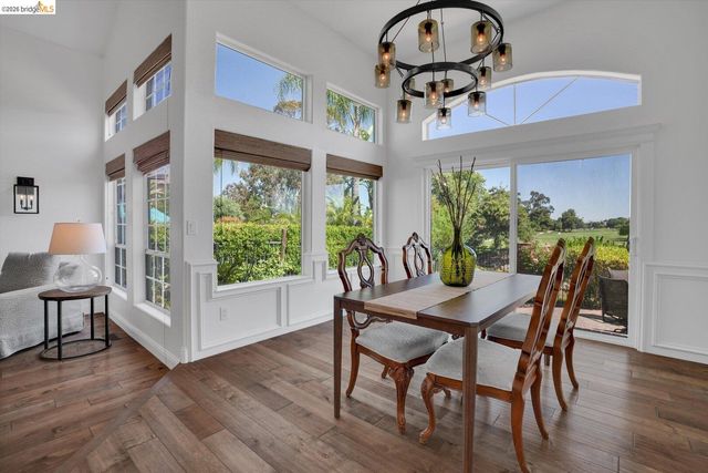 5530 Edgeview DR, Discovery Bay, CA 94505