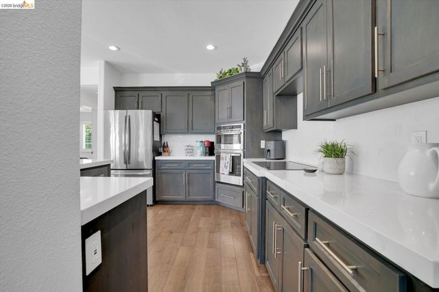 5530 Edgeview DR, Discovery Bay, CA 94505