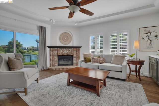5530 Edgeview DR, Discovery Bay, CA 94505