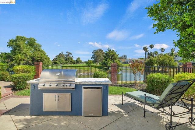 5530 Edgeview DR, Discovery Bay, CA 94505