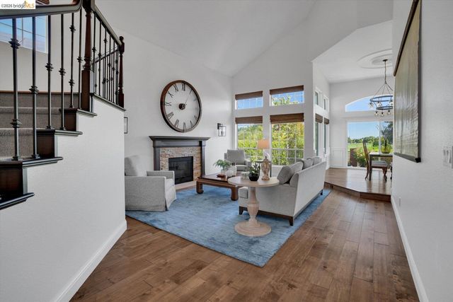5530 Edgeview DR, Discovery Bay, CA 94505
