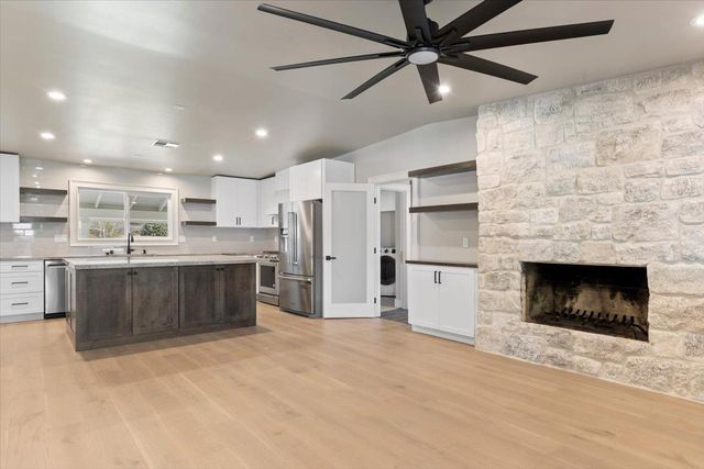 811 Southwick Way, Sacramento, CA 95864