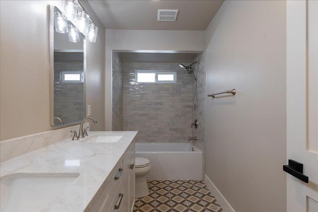 811 Southwick Way, Sacramento, CA 95864