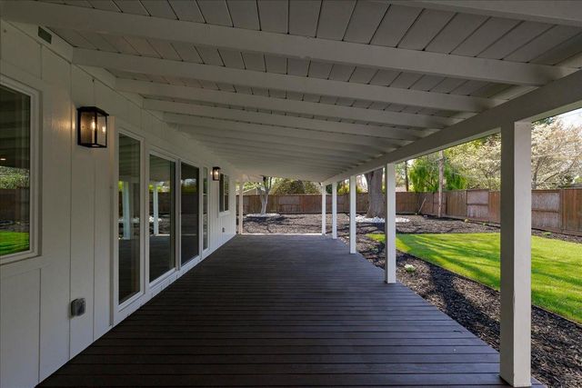 811 Southwick Way, Sacramento, CA 95864