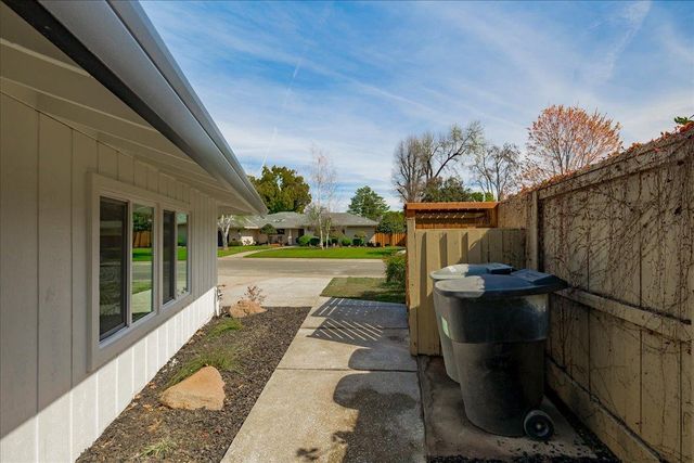 811 Southwick Way, Sacramento, CA 95864