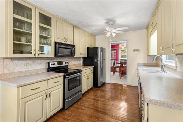 1749 Rangewood Drive SW, Lilburn, GA 30047