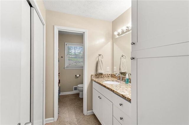 1749 Rangewood Drive SW, Lilburn, GA 30047