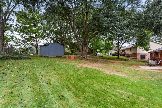 1749 Rangewood Drive SW, Lilburn, GA 30047