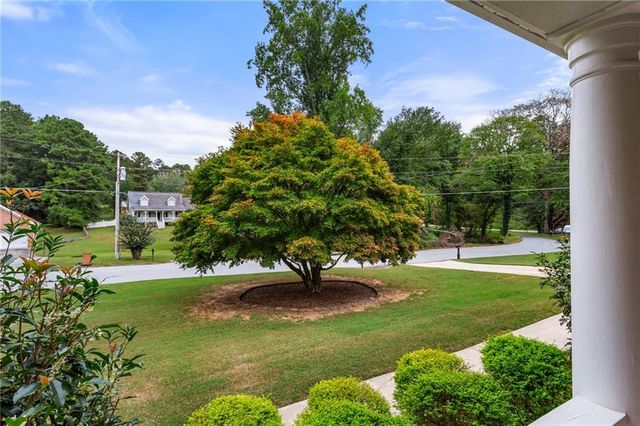 1749 Rangewood Drive SW, Lilburn, GA 30047