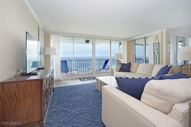 10701 Gulf Shore DR 1102, Naples, FL 34108