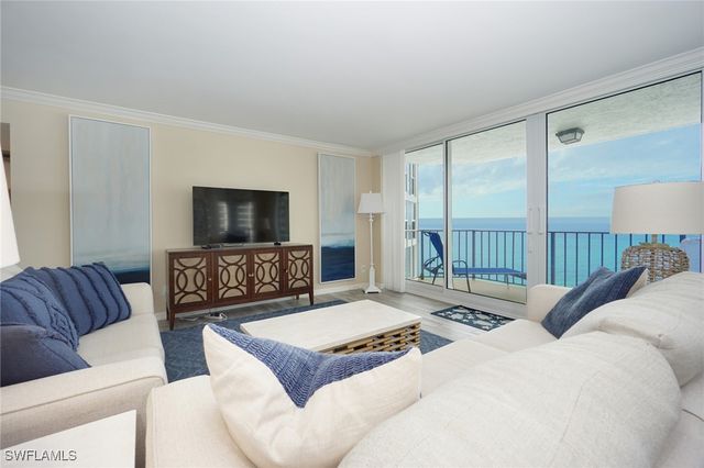 10701 Gulf Shore DR 1102, Naples, FL 34108