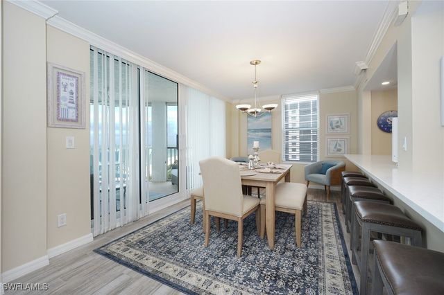 10701 Gulf Shore DR 1102, Naples, FL 34108