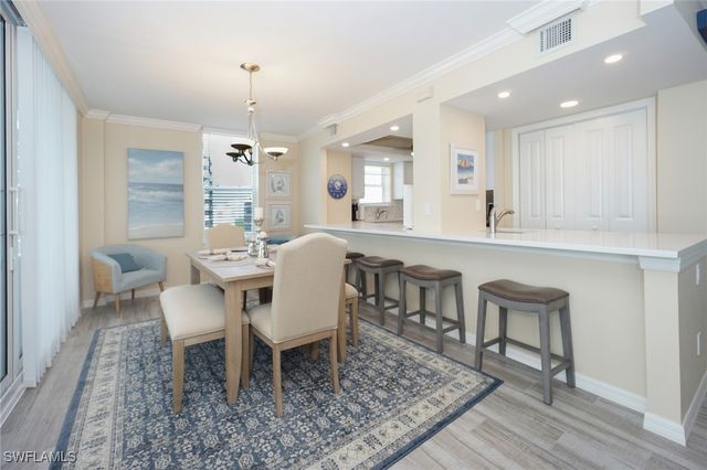 10701 Gulf Shore DR 1102, Naples, FL 34108