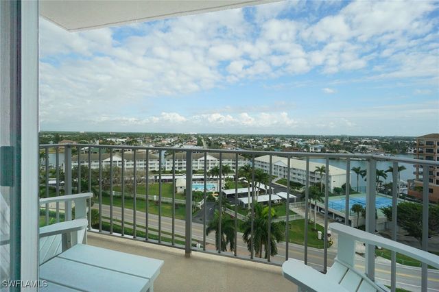 10701 Gulf Shore DR 1102, Naples, FL 34108