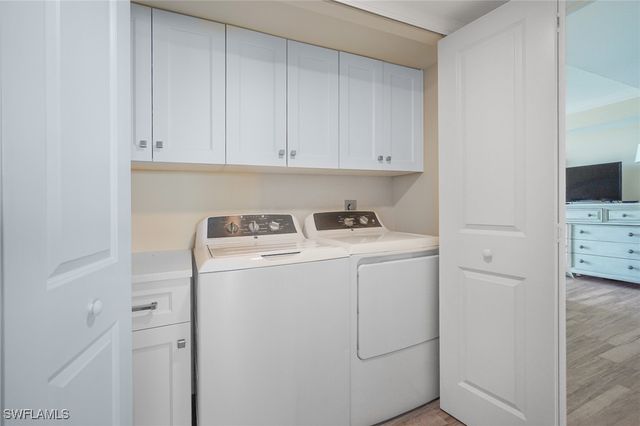 10701 Gulf Shore DR 1102, Naples, FL 34108