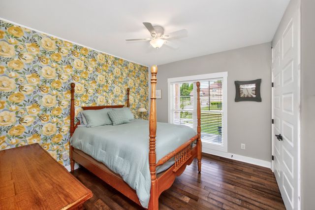 106 Renee Ct, Cottontown, TN 37048