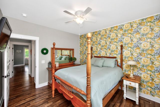 106 Renee Ct, Cottontown, TN 37048