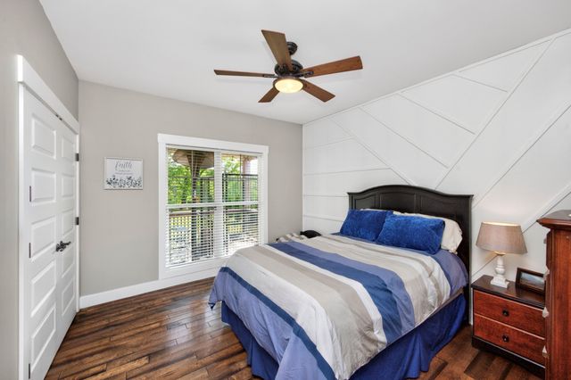 106 Renee Ct, Cottontown, TN 37048