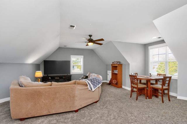 106 Renee Ct, Cottontown, TN 37048