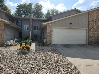 16761 ORCHARD GROVE Drive 6808 A, Middleburg Heights, OH 44130