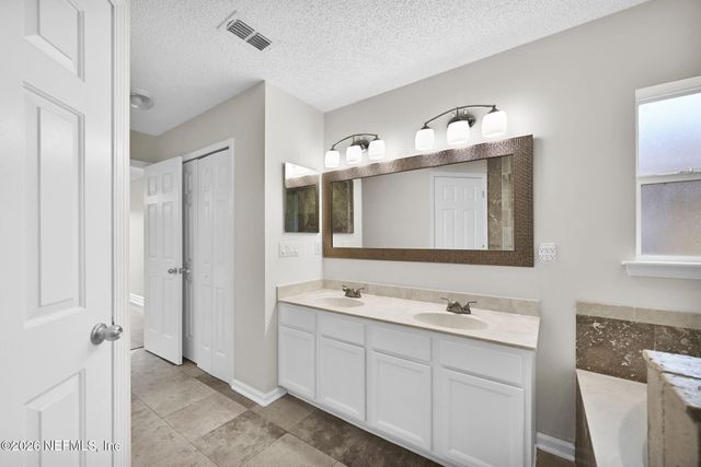2599 BENTSHIRE Drive, Jacksonville, FL 32246