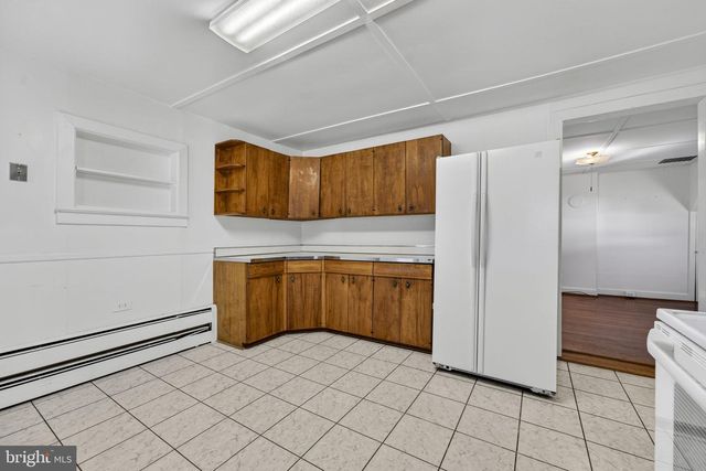 150 S 20TH ST, Purcellville, VA 20132
