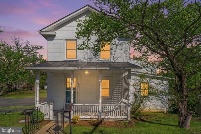 150 S 20TH ST, Purcellville, VA 20132