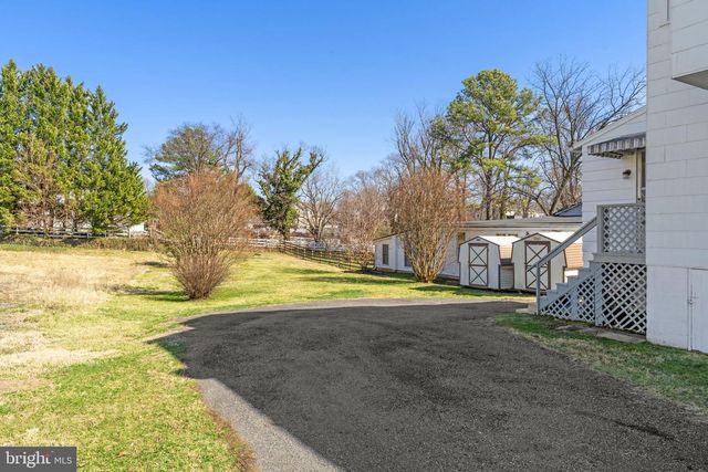 150 S 20TH ST, Purcellville, VA 20132