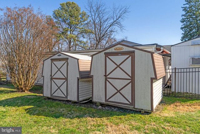150 S 20TH ST, Purcellville, VA 20132