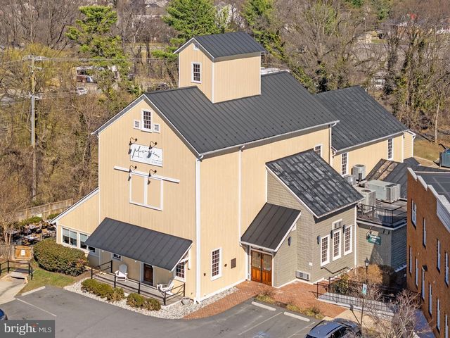 150 S 20TH ST, Purcellville, VA 20132